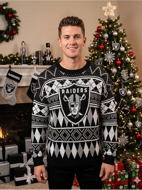 NFL Team Apparel Men’s Small Las Vegas Raiders Holiday Fair Isle Ugly Sweater S